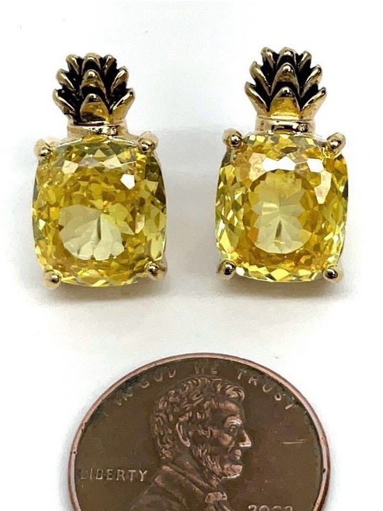 Juicy Couture Jewelry - NEW Juicy Couture Pineapple Earrings